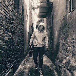 木下檀檩子邻居
